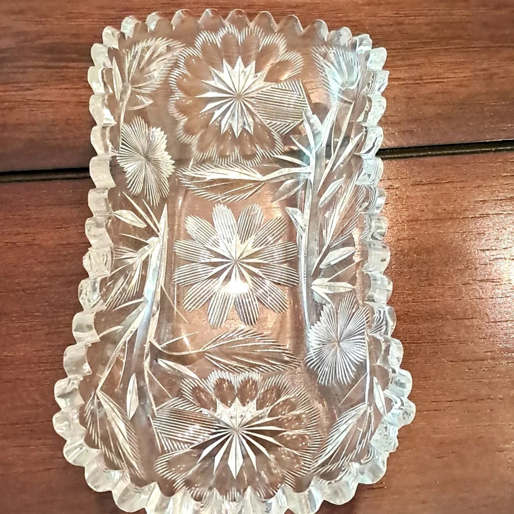 Antique Cut Glass Dish. - Picture 1 of 3